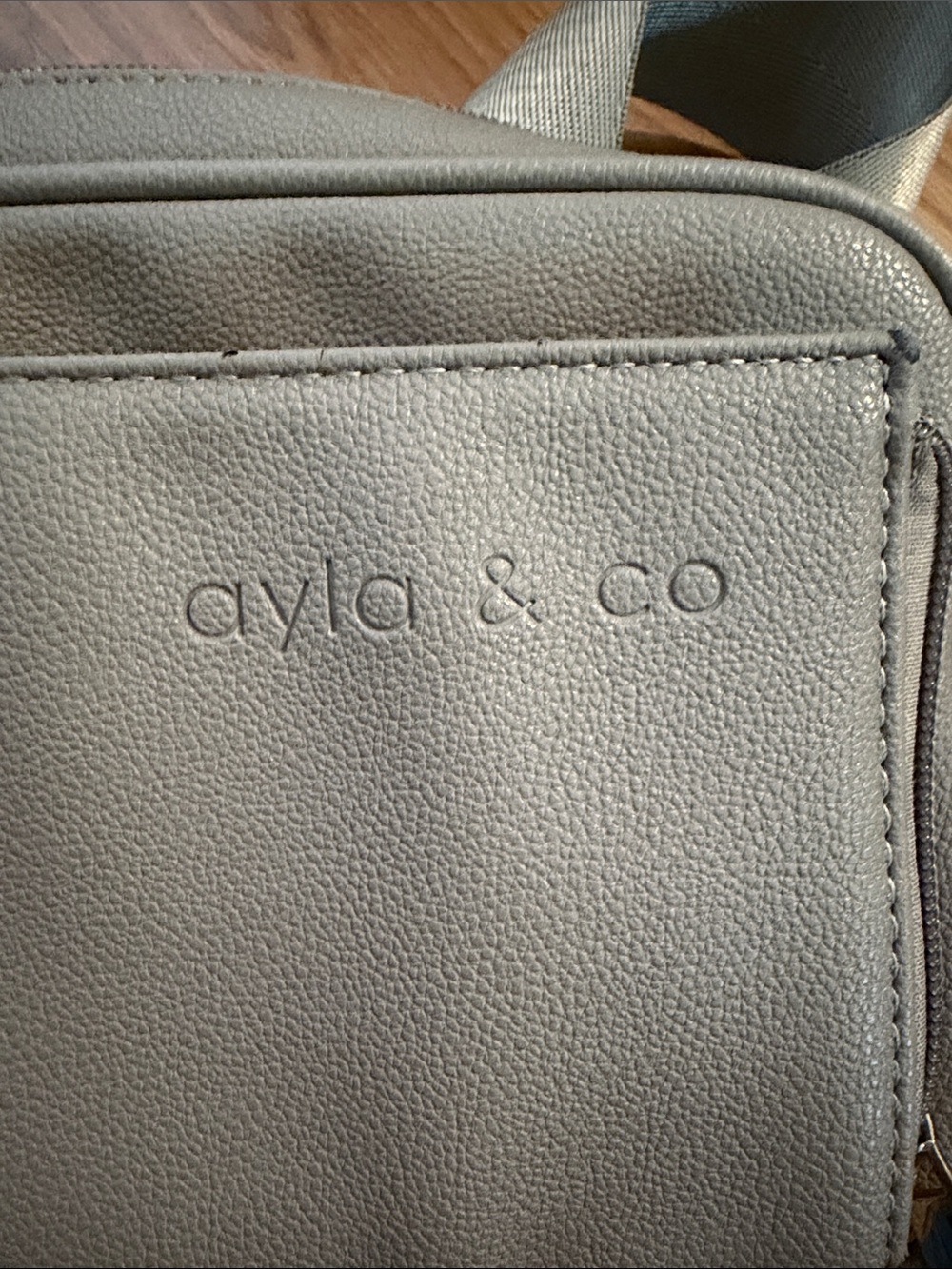 ayla & co Gray Crossbody Satchel - Picture 5 of 6